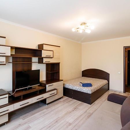 Kvartirkoff Na Obolonskiy Prospekt 9 Kiev Exterior foto